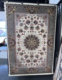 Ivory Heritage Medallion Rug 150x225