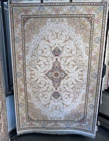 Ivory Elegance Medallion Rug 150x225