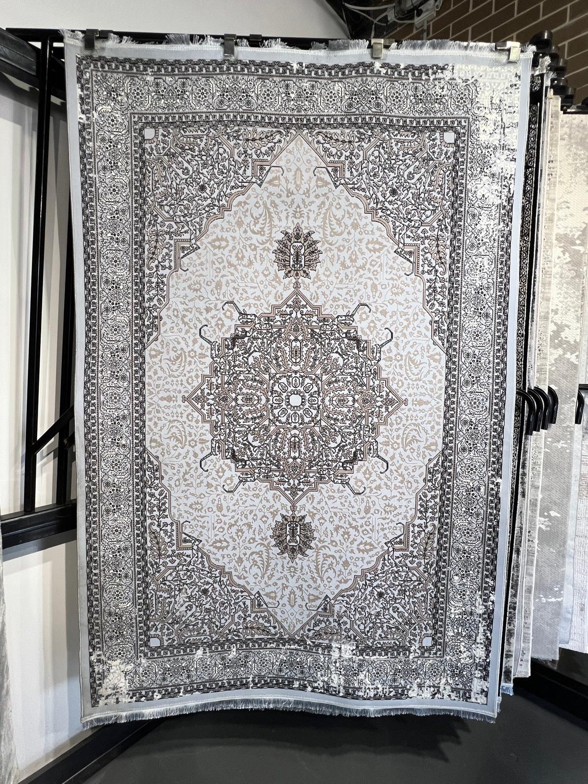 Ivory Heritage Medallion Rug 150x225